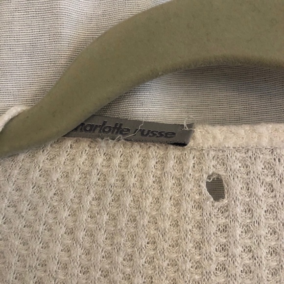 Simple White Cardigan - Picture 3 of 3